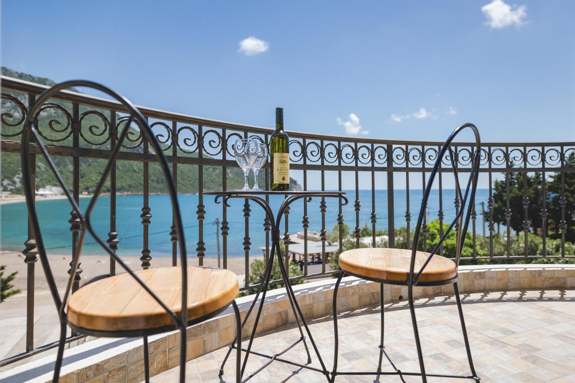 Villas Promis Canj Exterior photo