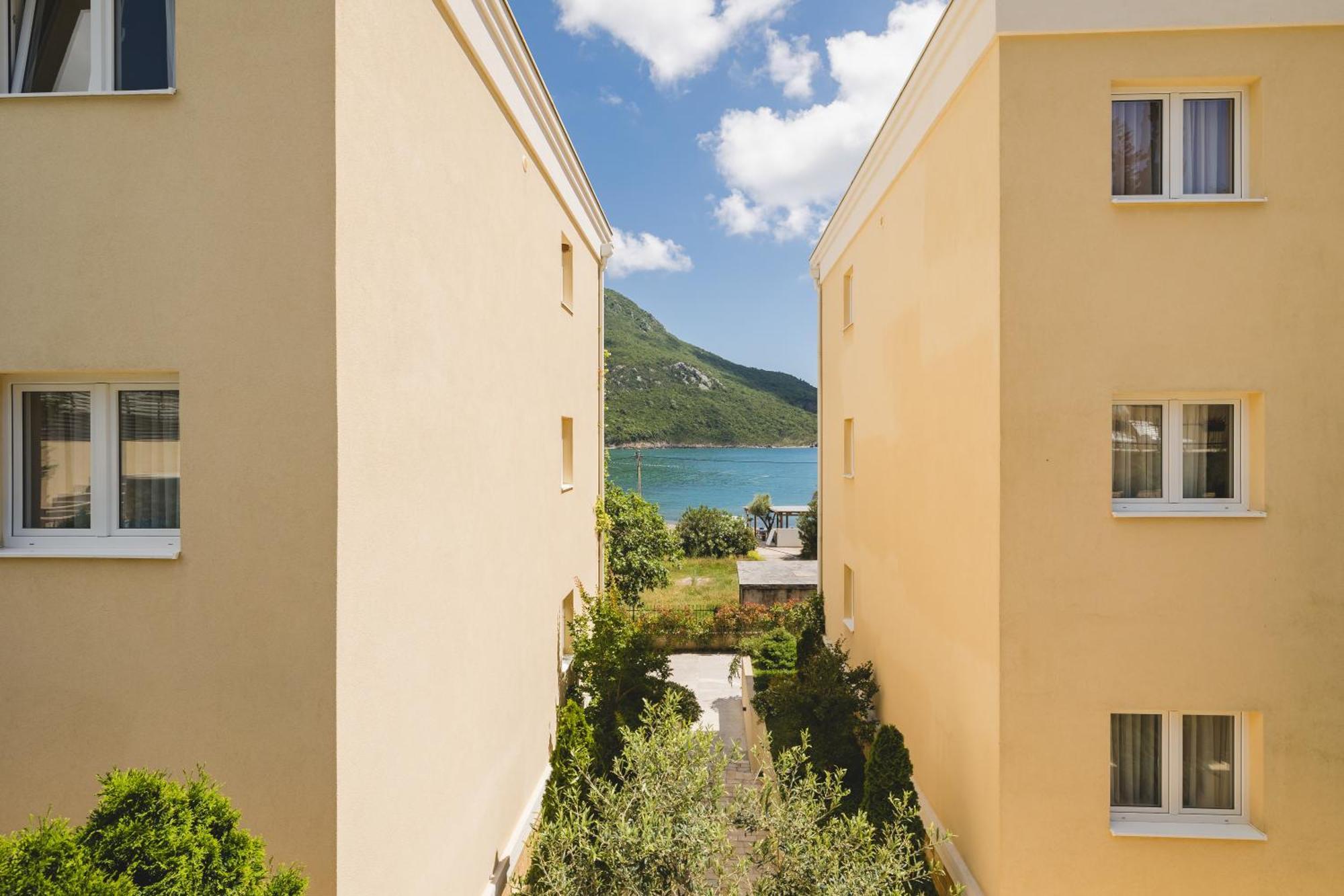 Villas Promis Canj Exterior photo