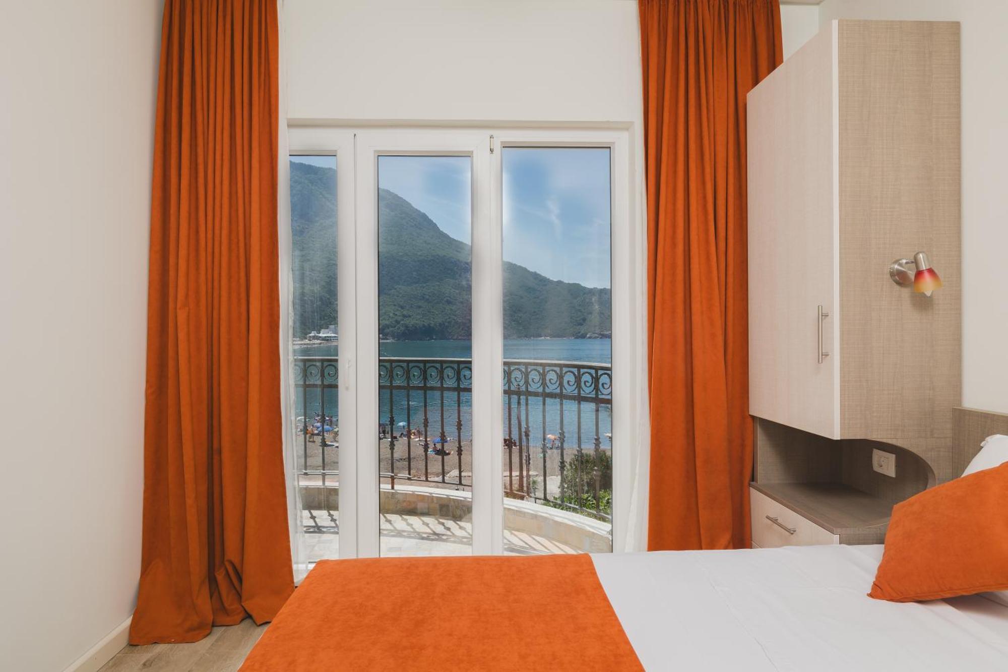Villas Promis Canj Exterior photo